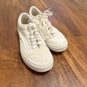 Cream and white lace up vans 6.5 men 8 women